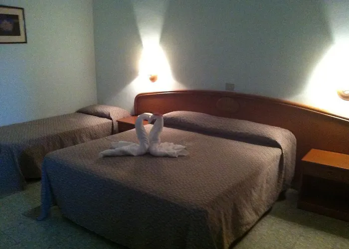 Eden Hotel 3*