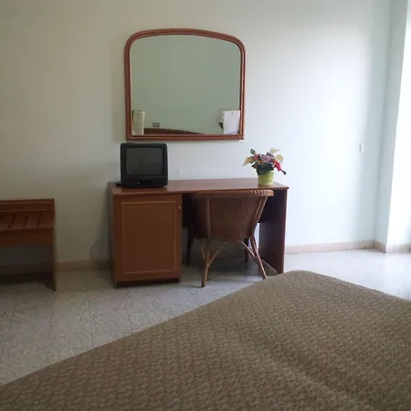 Eden Hotel