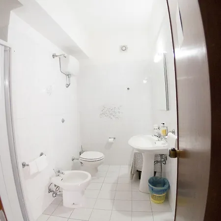 Eden Hotel 3*
